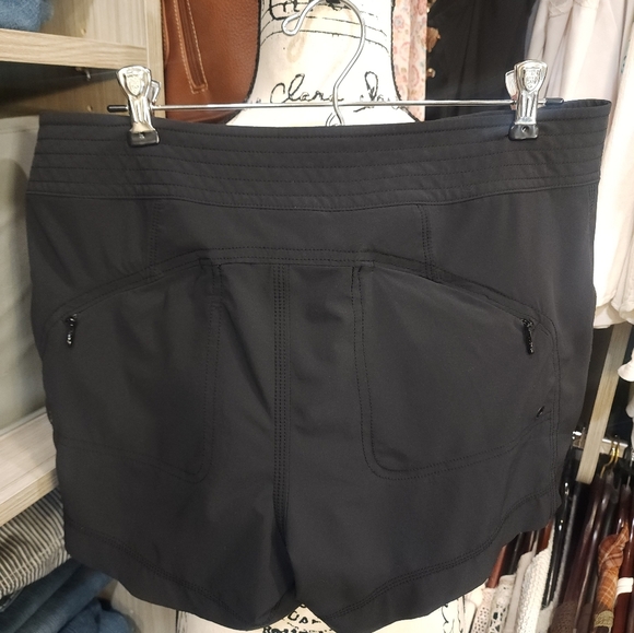 Athleta Shorts - Picture 2 of 3